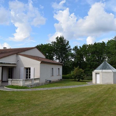 Le Cheminard Bed & Breakfast Feugarolles Exterior photo